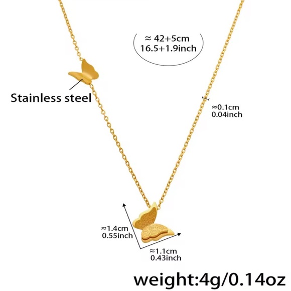 Chic Gold Butterfly Pendant Necklace - Picture 4 of 7